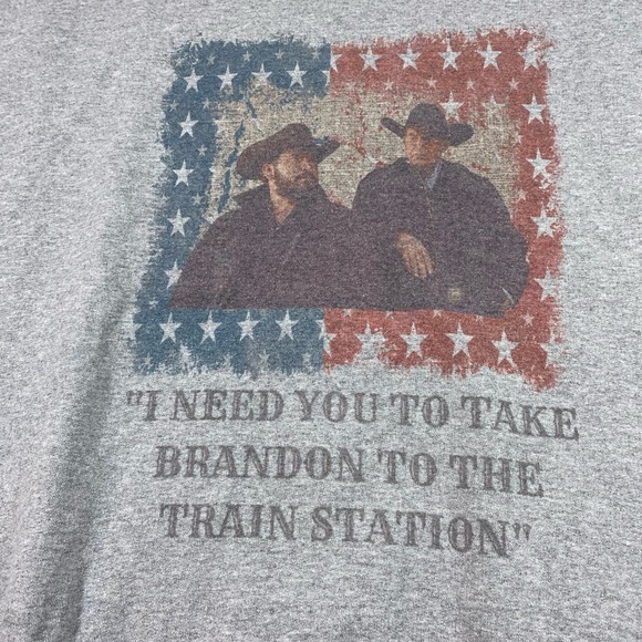 Gildan Yellowstone Graphics Sweatshirt Long Sleeve Kevin Costner Yellowstone TV - Picture 2 of 6